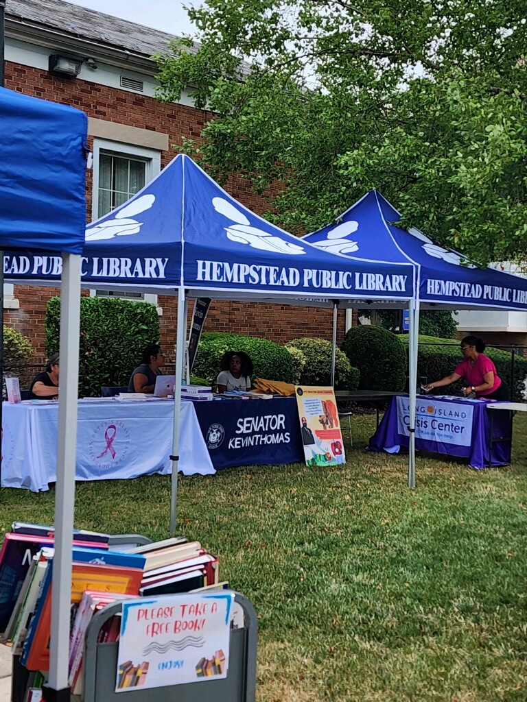 Hempstead_PL's tweet photo. Thank you, everyone, for a another wonderful #FrontLawnFriday!
See you again next week! https://t.co/hNj9QzFJKS