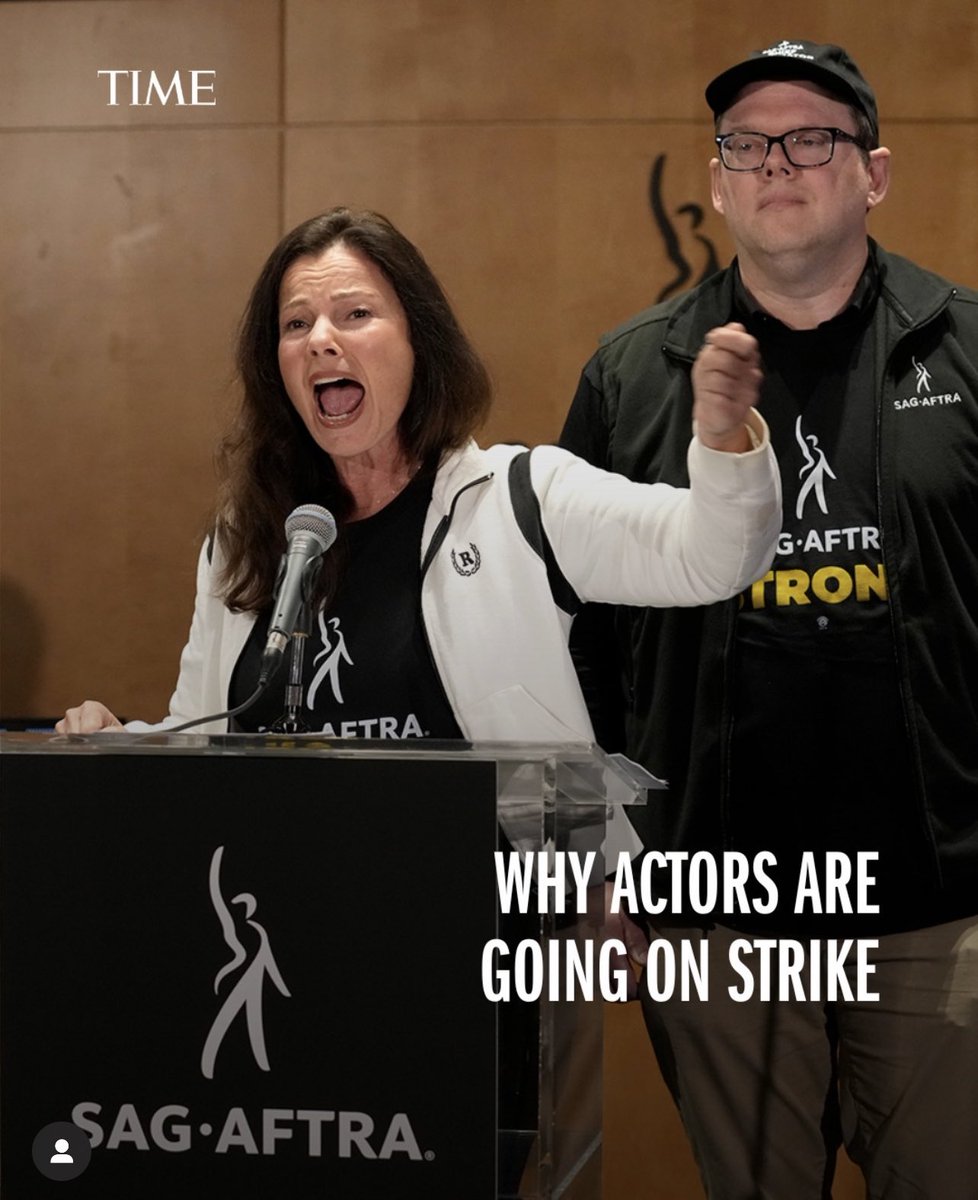 BitflixMovies's tweet photo. Actors going on strike in need of an answer!

Did you know that you deserve to be fairly compensated for your hard work and dedication? 

#Bitflix believes in residual pay for actors in film, TV, and theater productions. Join our telegram (link in bio) to learn more 🤝🎬🎥 🎭 https://t.co/xjedC61odW