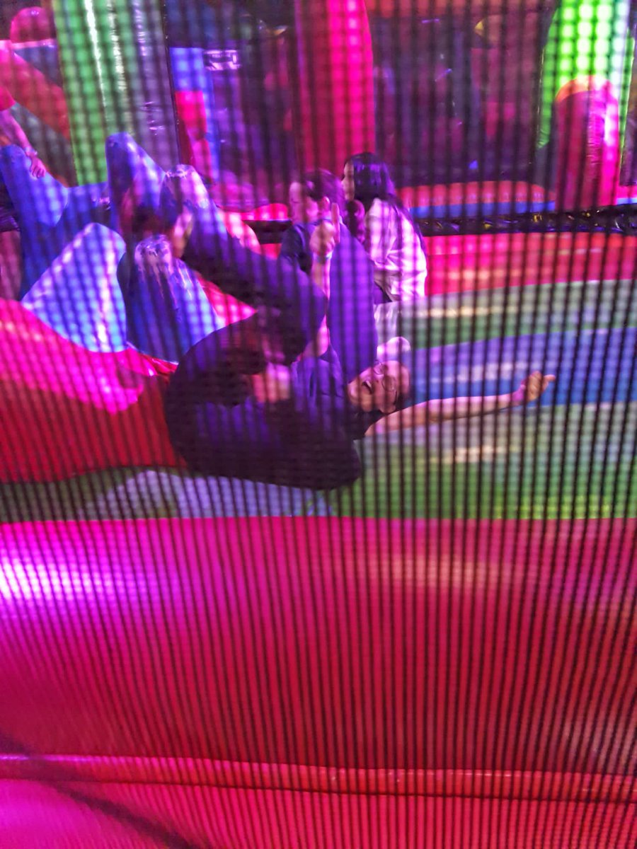 Marie Hobson tweet media