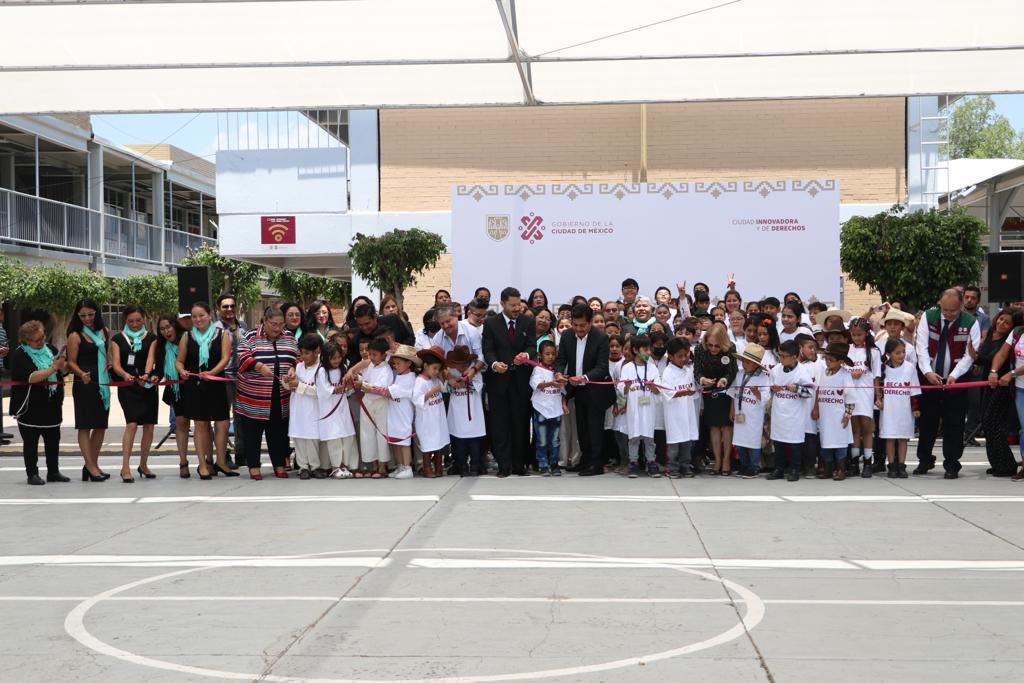 “La Educación es la columna vertebral de la política pública del Gobierno de la Ciudad de México” <a href="/martibatres/">Martí Batres</a> 
Acompañé al Jefe de Gobierno a la Entrega de Obras en la Escuela Primaria Manuel Ruiz Rodríguez. “Quieres estudiar, te becamos para que no dejes de estudiar”.