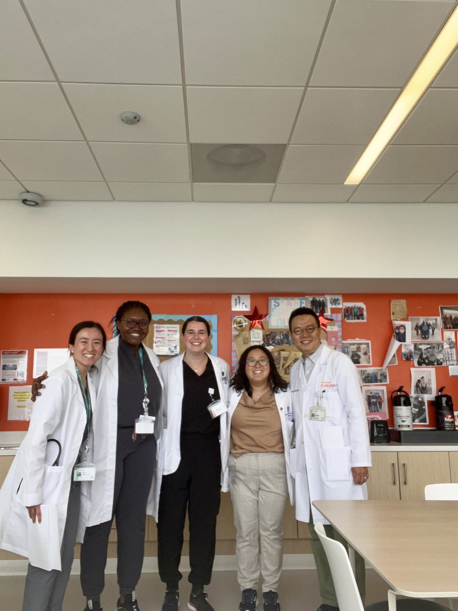 _YichenFang_'s tweet photo. I feel excited and bitter sweet to announce that I just finished my last day at @NorthwesternPMR @AbilityLab as a summer extern. This summer has been an incredible learning experience in all topics PM&amp;R and I can’t wait to continue to explore this field! https://t.co/78cOWv30y8