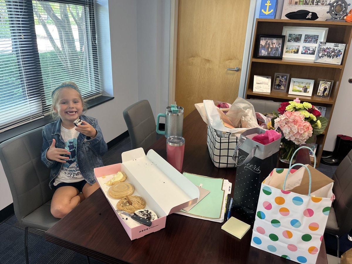 Erin May at OCE tweet media