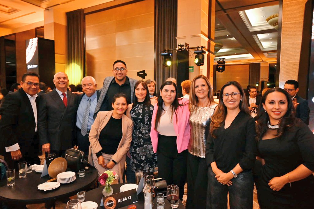 #TurismoDeReuniones🇲🇽 | Uno de los sectores generadores de importantes divisas y empleos para nuestro país como es la #IndustriaDeReuniones, se reunieron para acompañar al nuevo Comité Directivo 2023-2024 de <a href="/MPI_Mexico/">MPI_Mexico</a> y su Presidente Alfonso Ibarra, entre ellos destacó la