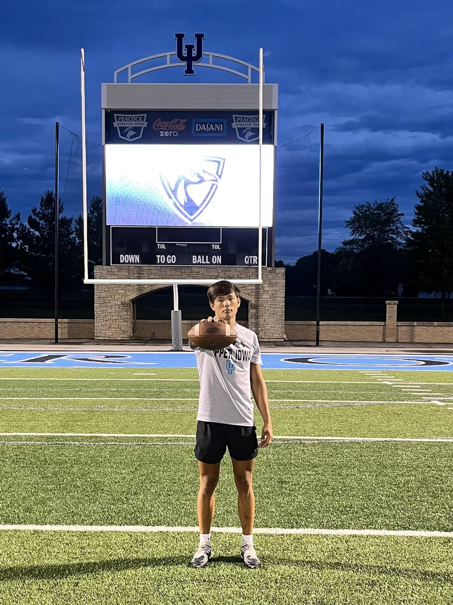 Blake Roberts (@blakeroberts05) on Twitter photo Had a great time and learned a lot today at <a href="/Upper_Iowa_FB/">Upper Iowa Football</a> camp thanks to <a href="/Coach_Hoskins/">Jason Hoskins</a> and <a href="/CoachSauser_/">Matt Sauser</a>. Thank you for having me!! Had a great time and learned a lot today at <a href="/Upper_Iowa_FB/">Upper Iowa Football</a> camp thanks to <a href="/Coach_Hoskins/">Jason Hoskins</a> and <a href="/CoachSauser_/">Matt Sauser</a>. Thank you for having me!!