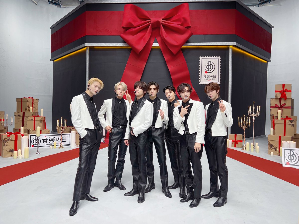 TBS_ONGAKUNOHI's tweet photo. #音楽の日 
2023 生放送で日本に元気をお届け♪
Twitterリアルタイム実況で
激レア本番前ショット配信中💫

このあとは #ENHYPEN が登場！✨ 
『音楽の日』のためだけに作られた 
特別ステージで「Bite Me」を披露🎤 
熱い歌声で日本にGIFTを届けます♫    

#TBS https://t.co/SNnXh6sfOe