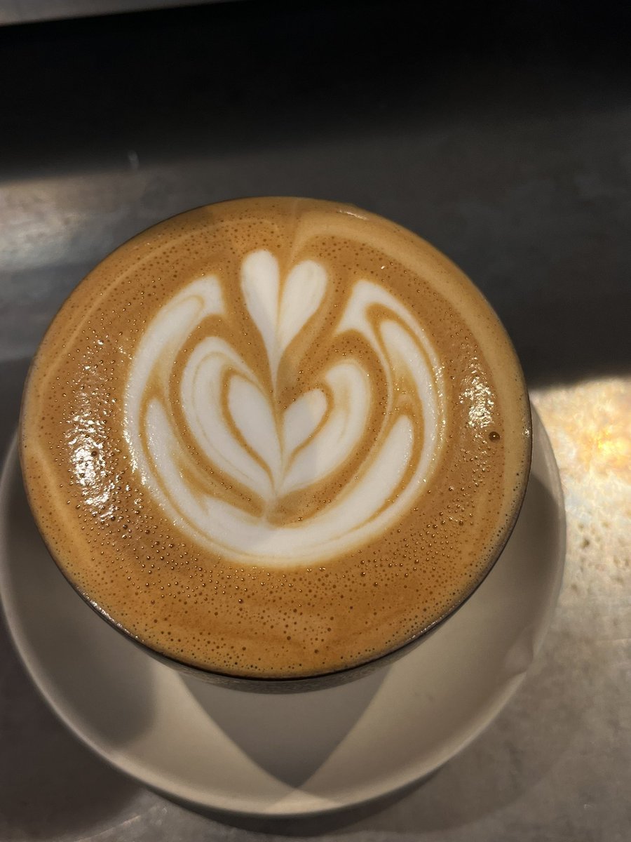 themrreeguy's tweet image. yeah