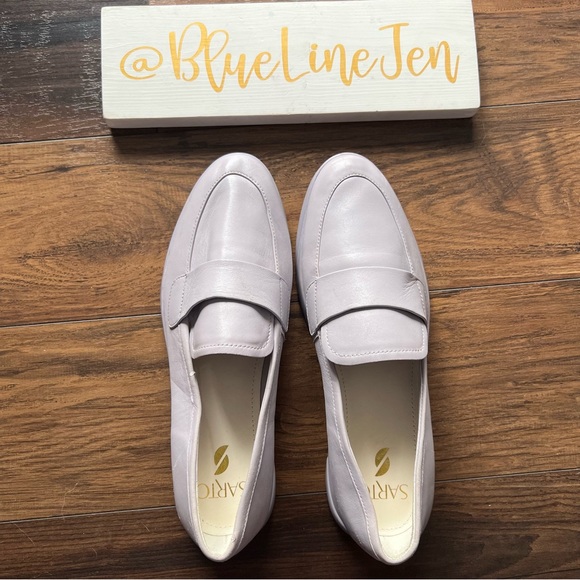 The Gift Yenta tweet media