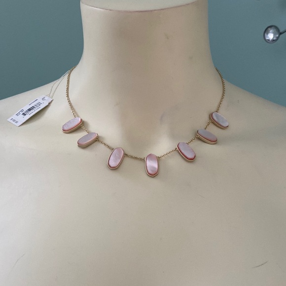 DanaBaker321's tweet photo. So good I had to share! Check out all the items I'm loving on @Poshmarkapp #poshmark #fashion #style #shopmycloset #hobbylobby #kendrascott #zobha: https://t.co/3YyewebGTM https://t.co/gBFrVKR4Ea
