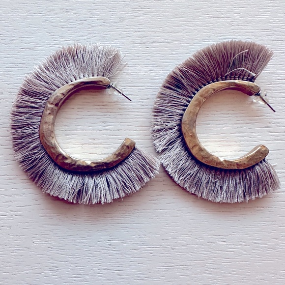 MichelleOhHello's tweet image. So good I had to share! Check out all the items I'm loving on @Poshmarkapp #poshmark #fashion #style #shopmycloset #worldlythingsbystyltricot #marcjacobs: posh.mk/5FH4zjPvrBb