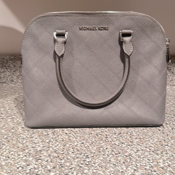 So good I had to share! Check out all the items I'm loving on <a href="/Poshmarkapp/">Poshmark</a> #poshmark #fashion #style #shopmycloset #chelsearose #michaelkors: posh.mk/pRdXvcRvrBb