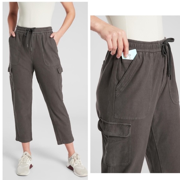 trendy_nyc's tweet photo. So good I had to share! Check out all the items I'm loving on @Poshmarkapp #poshmark #fashion #style #shopmycloset #levis #athleta #incinternationalconcepts: https://t.co/D7JzWITNCd https://t.co/EixYxkVW8F