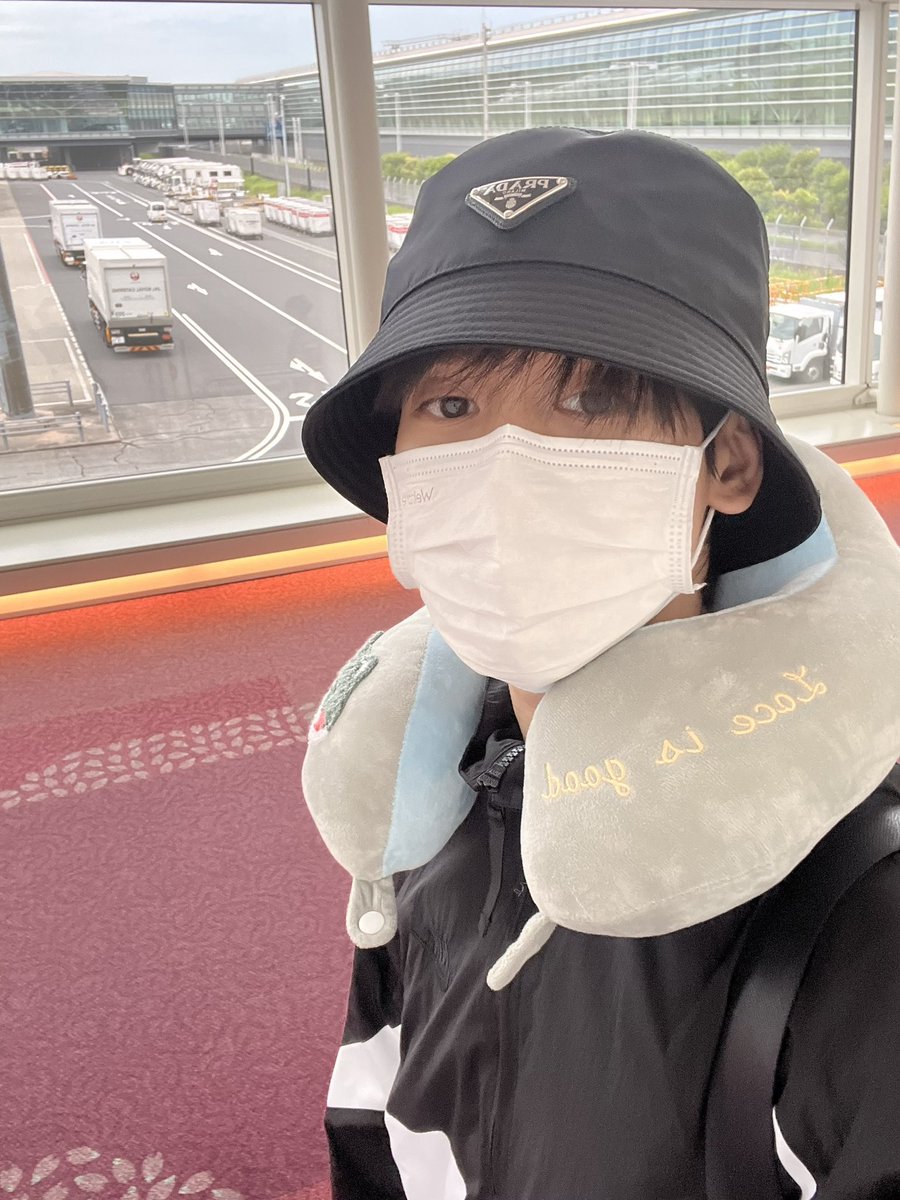 lamuily's tweet photo. ไม่คิดว่าจาได้เห็นตอนใช้จริงๆ ฮือ ㅠ - ㅠ
พี่บุ๊คถึงญี่ปุ่นแบบไม่ปวดคอใช่ม้ายนิ

꒰ #kasibook @kasibook ♡ ꒱ https://t.co/NBsIFSsv6d
