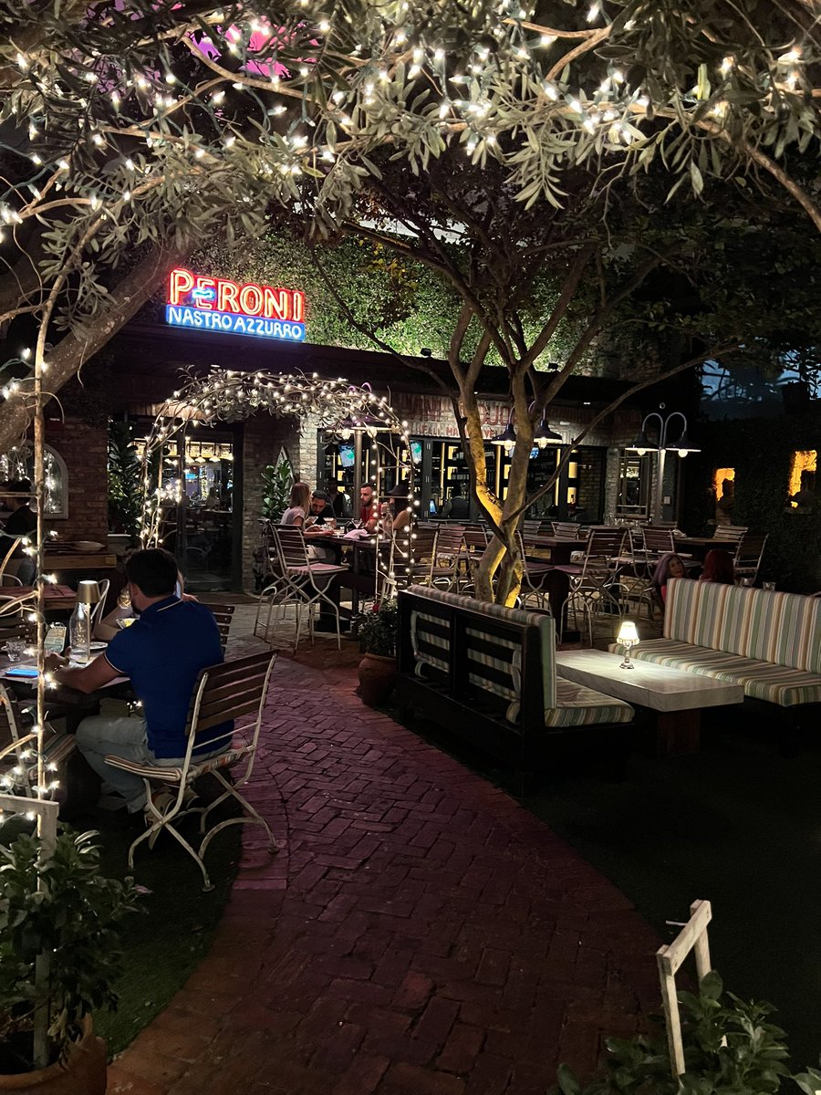 3BridgesNick's tweet photo. @WDWords Louie Bossi’s (Las Olas), but sit in the covered garden! https://t.co/JUr4nENPAS