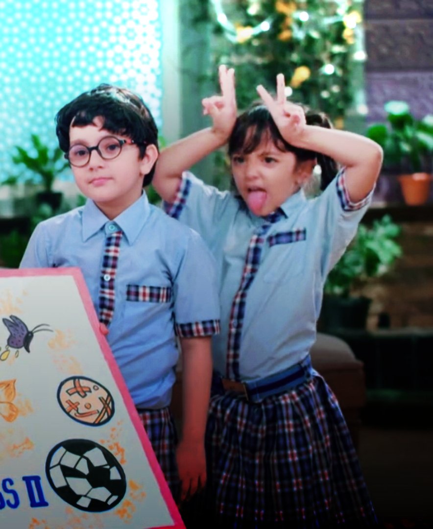 BusybeeReturns's tweet photo. Makers, dare you break their bond🧿🧿🫶🏻🫶🏻
#AkshNav #AbRu #yrkkh https://t.co/pif1QS9iEU