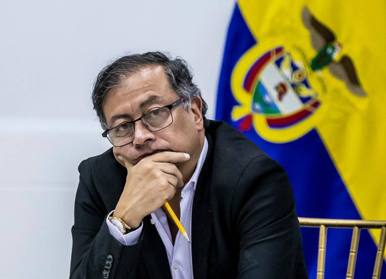 laaliciasumerce's tweet photo. Bueno miren pues con lo que trata de competir la oposición en cuanto a desacreditar al gobierno Petro, en comparación con los verdaderos escándalos que los han salpicado

Vean estas perlas en este 🧵 https://t.co/p6gUXssha6