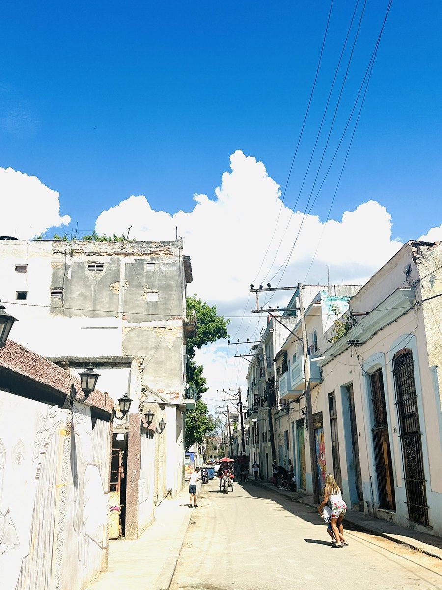 広告しないと売れないようなモノは、もとから必要がないモノ、すでに