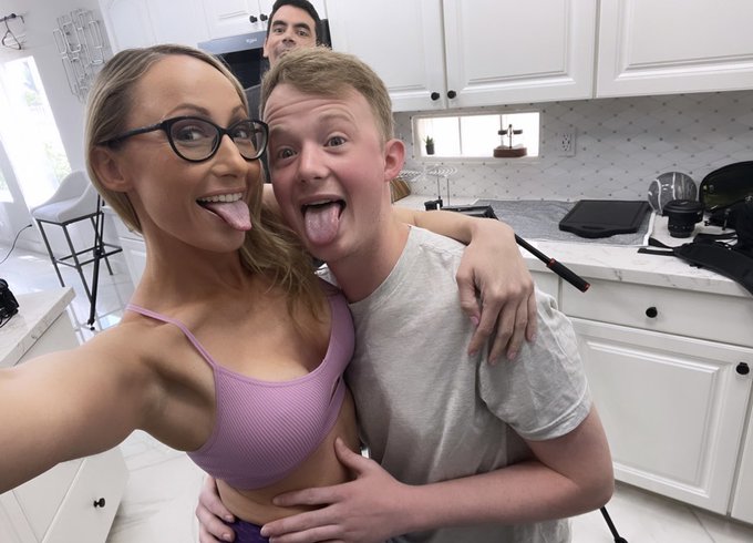 No filter needed. Had such an amazing day on set today for @nubilefilmsx with the incredibly fun @Jimmymichaelsx