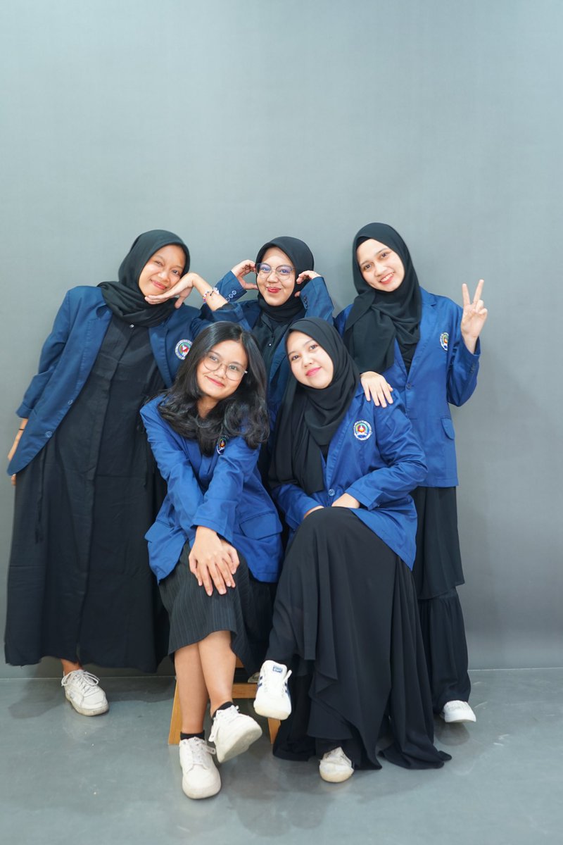 kwkwkarin's tweet photo. Rezeki ga selalu berbentuk uang, punya teman yang kaya gini itu juga udah rezeki😍🫶🏻 https://t.co/6IQpVQV8g0