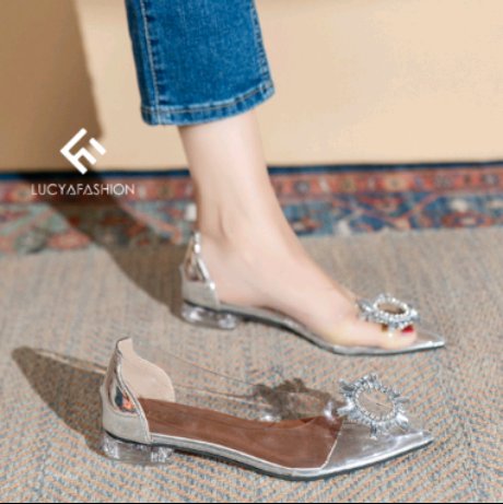 cipuong's tweet photo. Rekomendasi high heels buat kondangan atau wisuda

https://t.co/3MKsKn6Ues
https://t.co/iBEtyyeGCE
https://t.co/fP7i8MLq42
https://t.co/sfs1WeorJl

#highheels #alaskaki #cantik #elegan #lucu #OotdStyle #OOTD #wisuda #kondangan #shopeefinds #shopee https://t.co/J1h8IAidnR