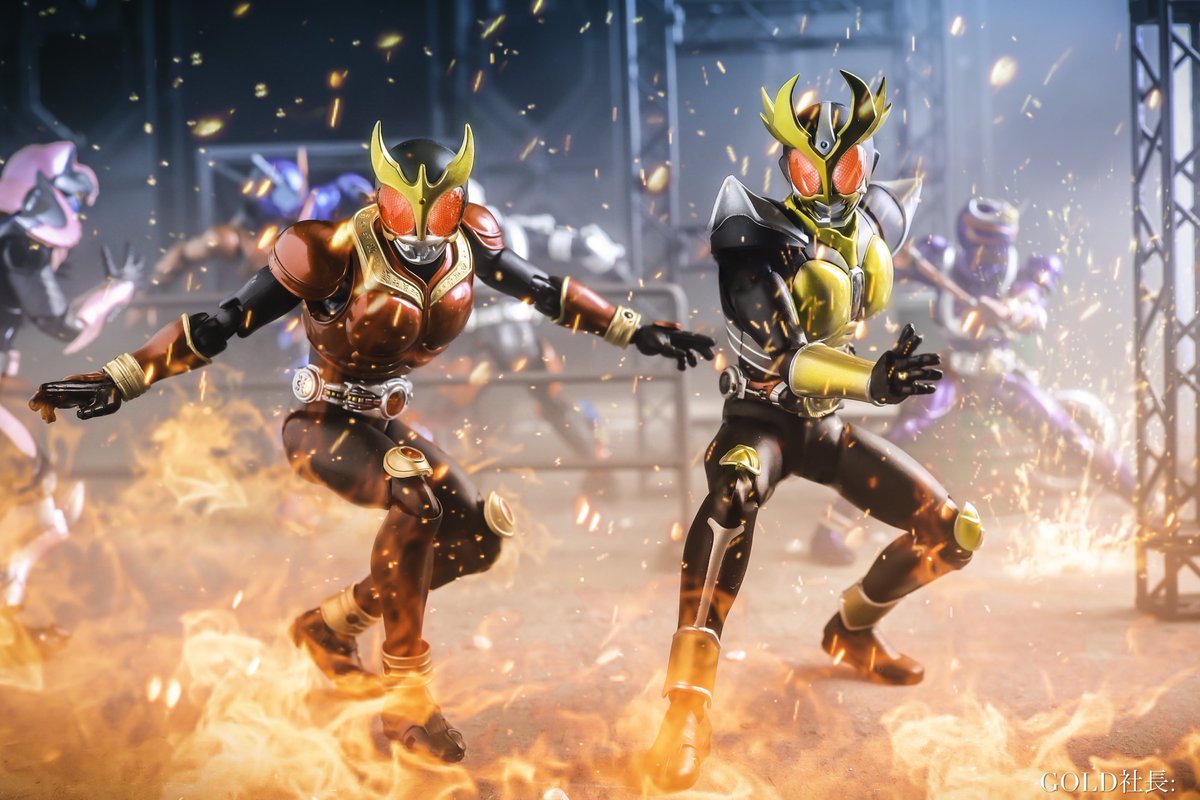 mask_and_rider tweet picture