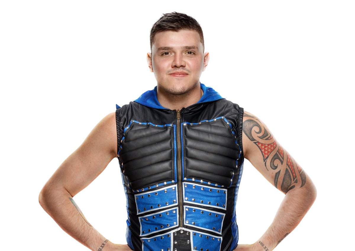 jester1345's tweet photo. @WWENXT @WWE @DomMysterio35 There is strange resemblance Between the bald guy from aqua Reni and dirty dom. now we know who’s the father. https://t.co/4r0HrhAKzU