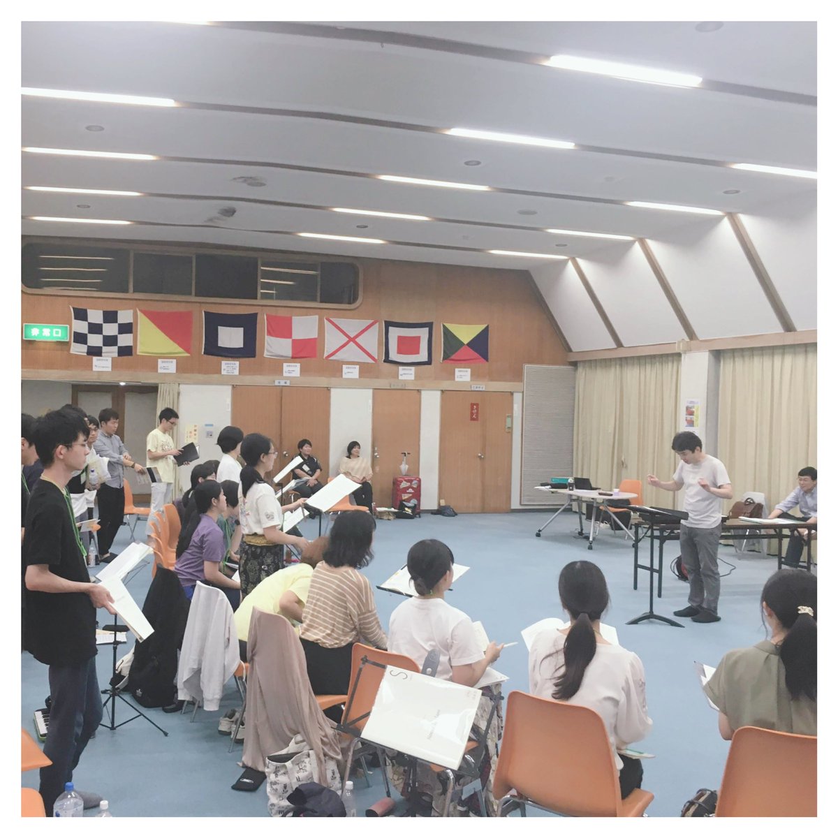Q_Youth_Choir's tweet photo. 丸一日 、歌うことができる機会は
なかなか ないのではないでしょうか 🫧

また 夜の練習後には 、
指揮講習も … ！？

#qyc #九州ユース合唱団 https://t.co/cNQv9RtZFq