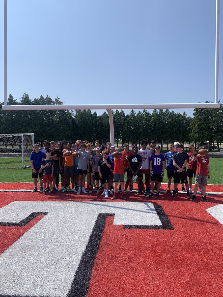 manty_ships's tweet photo. Awesome last OTA for Grades 7-9!!!!  A lot taught and learned by these Ships! #buildit https://t.co/khPHpLAEMZ