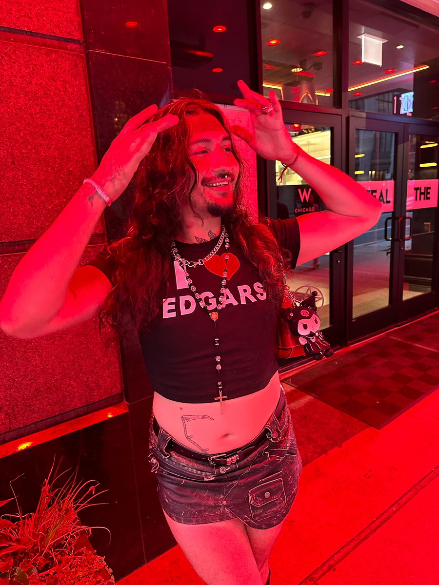 iamelbrujo's tweet photo. I ❤️ EDGARS (mine not pictured 🥰)

Top by: @_EllaLoca https://t.co/xdPdgBRIxq