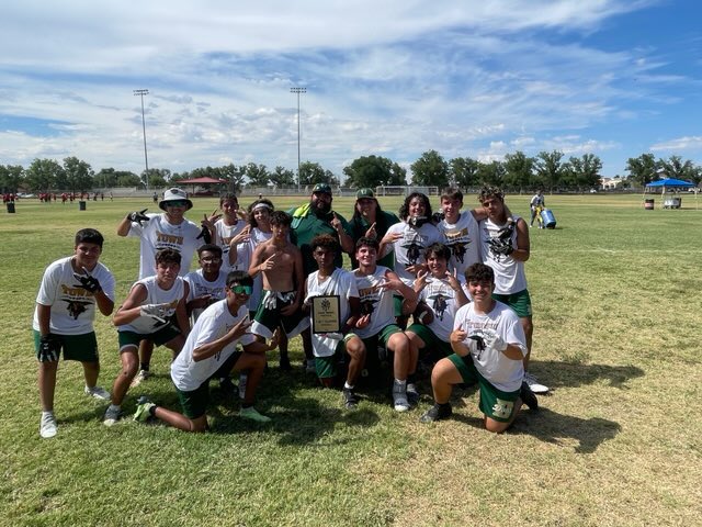 nmmibroncos's tweet photo. Congrats to our winners from todays Camp:

Div 1: @artesiafootball 
Div 2: @artesiafootball 
Div 3: @Westlasvegasfb 

Big Man Tug of War Challenge: @lvtwildcatsfb 

Thank you to all the teams that came out and COMPETED, best of luck this season.

#GRINDHOUSE https://t.co/7gUcFwA5NO