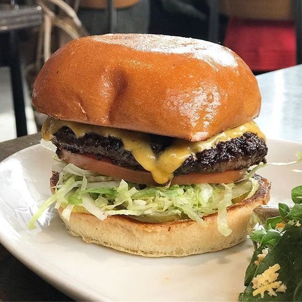 PIBbeer's tweet photo. smash burger Friday 430-7 pm at the Brewery. https://t.co/6OTmNnDbwb