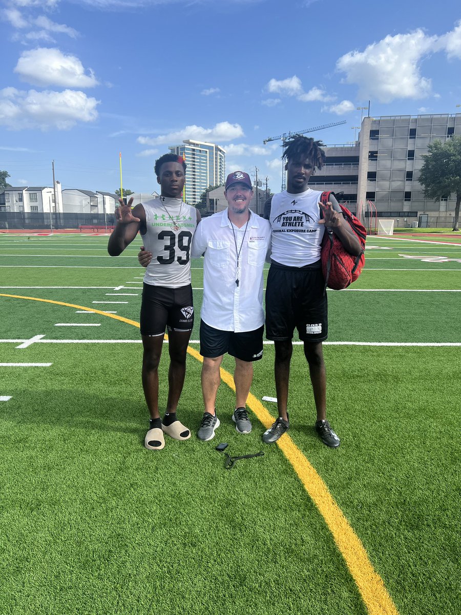 KameronVital's tweet photo. Appreciate The Opportunity To Showcase My Talents @McMURRYFOOTBALL Camp. I had a great time , leaned alot of new things. Looking forward to speaking with yall soon! #GoHawks @CoachRauMCM @CoachSnyde https://t.co/FQF3PDKA2Q