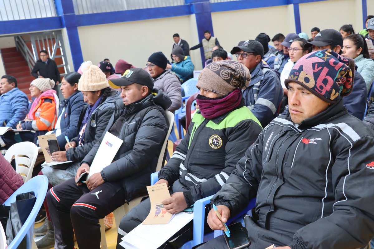 planetGOLD_PE's tweet photo. Small-scale miners from Ananea (Puno🇵🇪) are trained in the production of gold without mercury. #makemercuryhistory

The workshop was held within the framework of the sustainability program led by @MinemPeru. https://t.co/wv0CSyuWeT