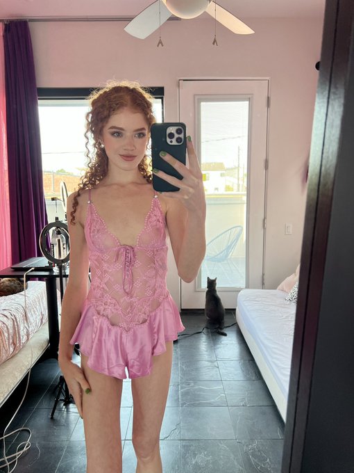 💖 LIVE 💖 on OF right now!!! https://t.co/NWxhkFMXmL