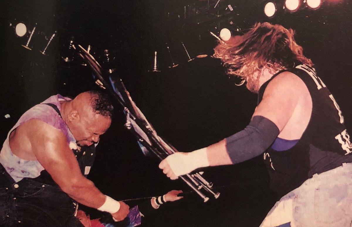 D-Von Dudley vs Balls Mahoney from WOW magazine issue 4 

#dvondudley #ballsmahoney #ecw #wwe #wwf #dudleyboyz #attitudeera #90swrestling #wowmagazine #worldofwrestlingmagazine