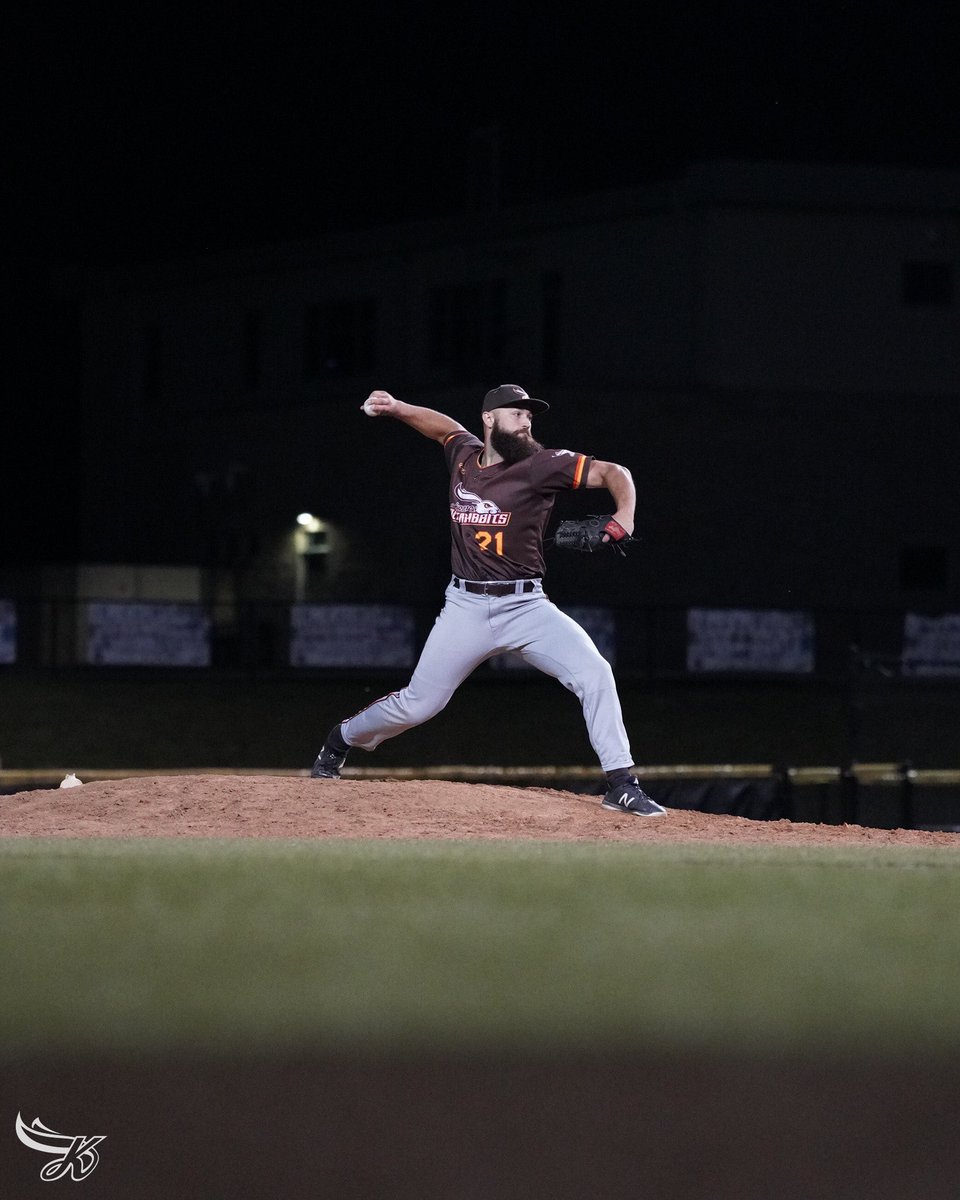 KokomoBaseball's tweet photo. everyone wish @JonathonLaGuire a happy birthday in the comments 🎂

#getjacked #rabbitszn https://t.co/Ou5RMS3HWs