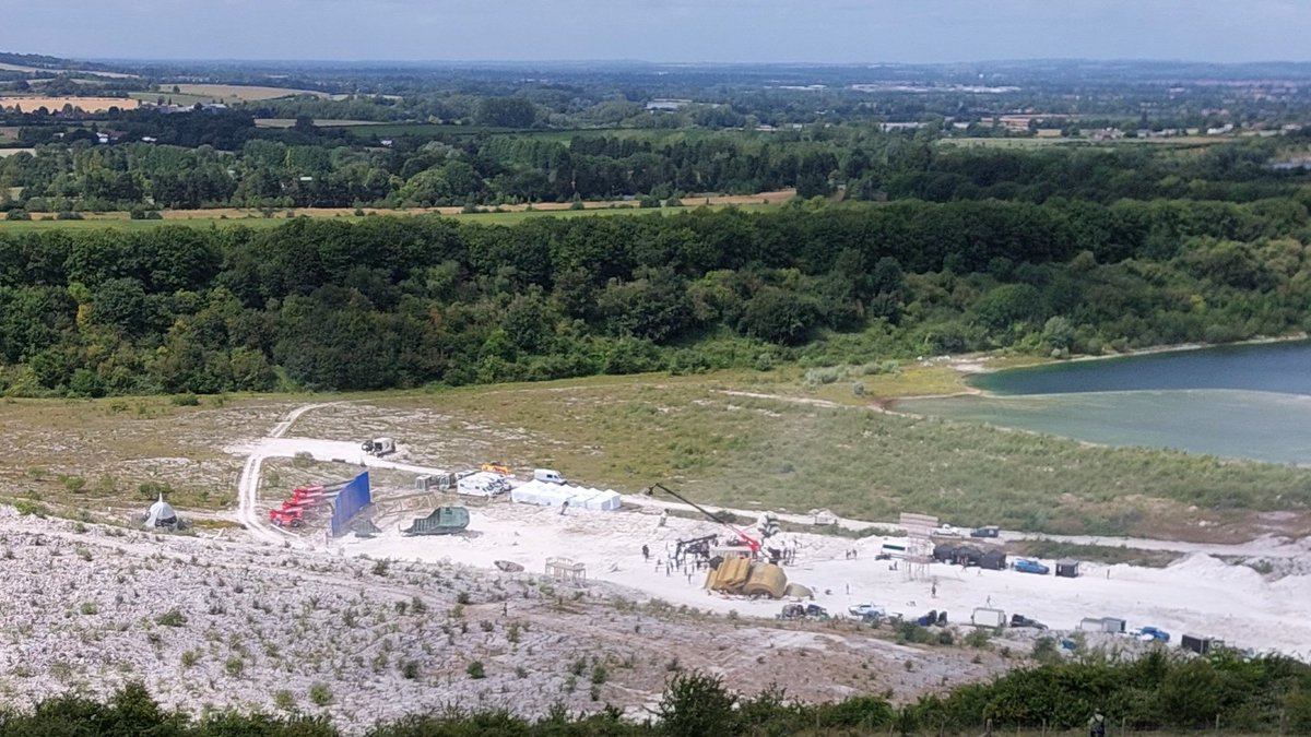 I have a rich history of inadvertently cycling into secret movie shoots 😂😂😂. Deadpool 3 shooting at Pitstone Quarry #Deadpool3 #Wolverine #XMen #Movies