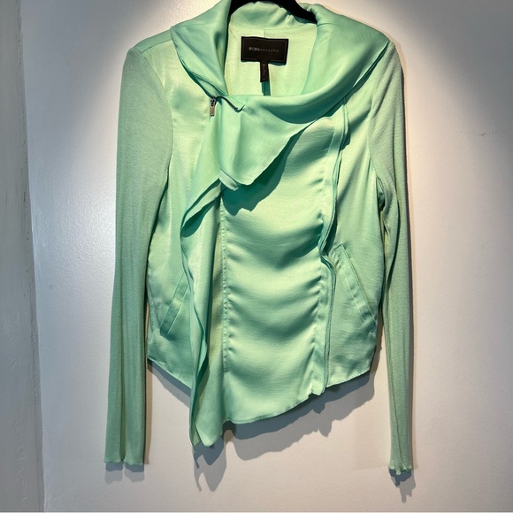 So good I had to share! Check out all the items I'm loving on <a href="/Poshmarkapp/">Poshmark</a> from <a href="/MyAlphachick/">Alpha Chick Boutique</a> <a href="/ShopChars/">charlottedunn</a> #poshmark #fashion #style #shopmycloset #nike #breckelles #bcbgmaxazria: posh.mk/VyV5vnTirBb