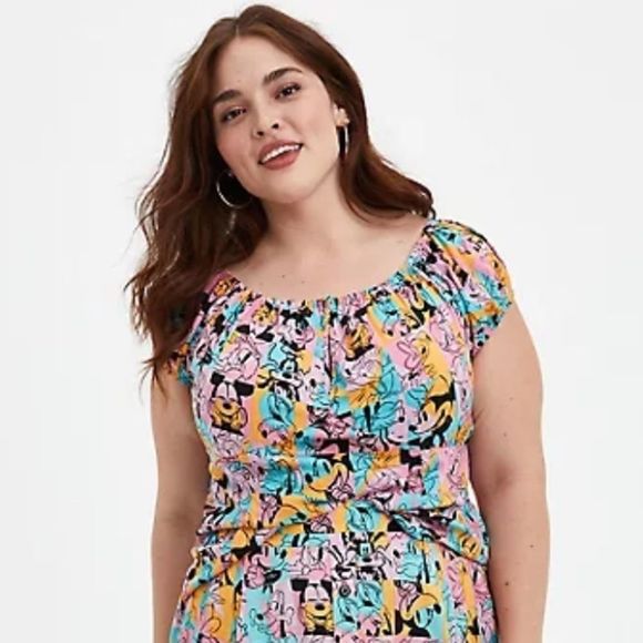 PoshingBySami's tweet photo. So good I had to share! Check out all the items I'm loving on @Poshmarkapp from @gabbyluvs143 #poshmark #fashion #style #shopmycloset #mossimosupplyco #toms #torrid: https://t.co/y9ELVPaICo https://t.co/PFg3IXYmRg