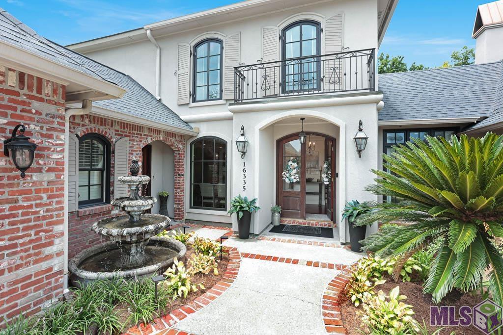 RealEstateBR's tweet photo. See a virtual tour of my newest #listing 16335 Winding Ridge Ave #Prairieville #LA  https://t.co/zRStSWEgke https://t.co/VTfjFnKyo5