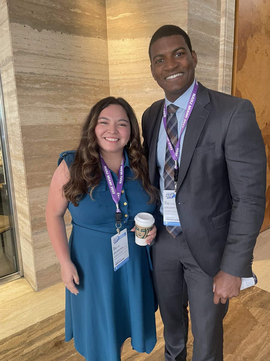 In between panels I stopped for a coffee break and met <a href="/OmarJimenez/">Omar Jimenez</a>. Gracias por la plática and the insight on how to be an ally when covering Black communities. #NAHJ2023 ☕️