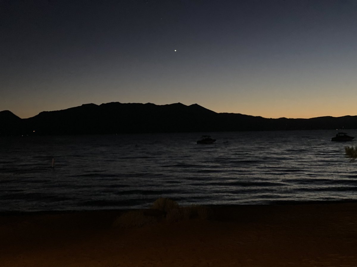 ScottWapnerCNBC's tweet image. Thanks ⁦@ACChampionship⁩ ⁦@NBCSports⁩ ⁦#RayRomano @ANNIKA59⁩ and ⁦@81TimBrown⁩ for the fun this week. LakeTahoe is a pretty special place… ⁦@HalftimeReport⁩ ⁦@CNBCClosingBell⁩