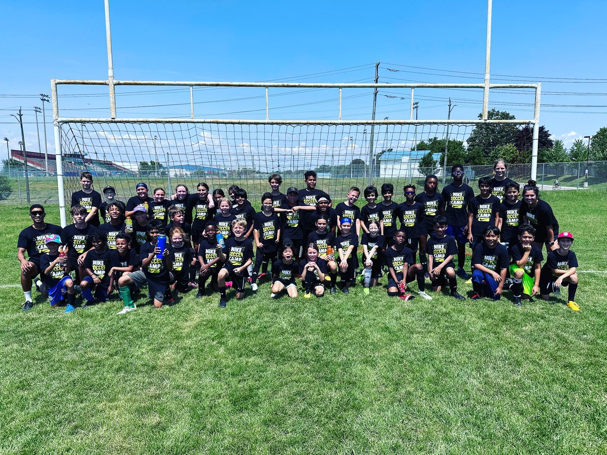 director_ron's tweet photo. Great second week of @NikeSportsCamp great to see our campers improve on their skills 👏🏿👏🏿 https://t.co/zHKtp40a7Y