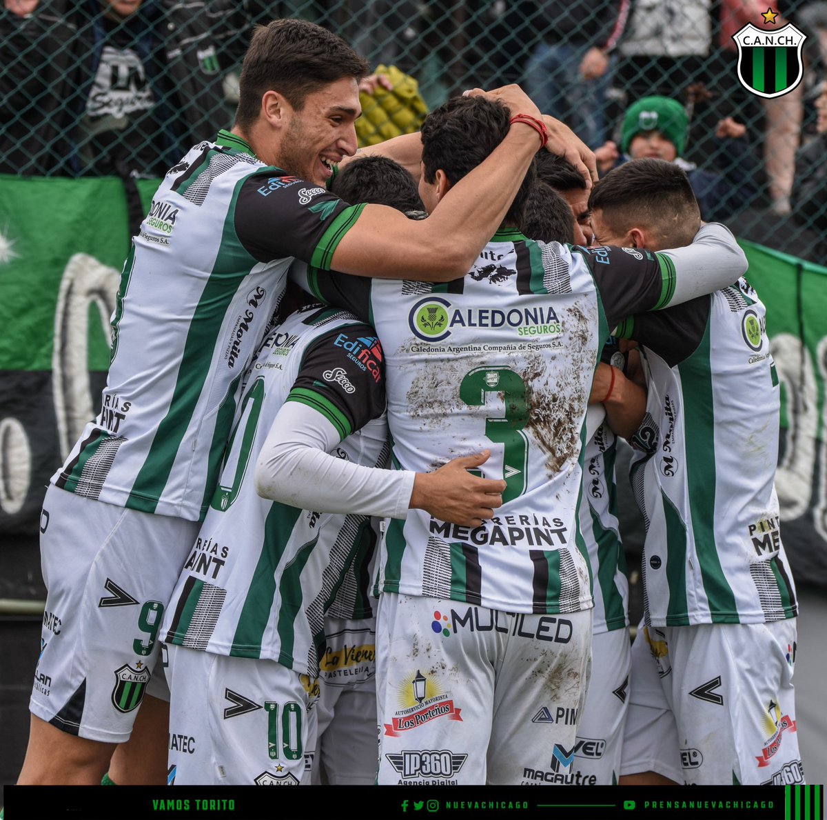 ¡Todos juntos! 💚🖤