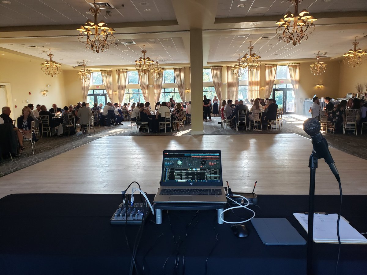 The_DJ_Audacity's tweet photo. FINALLY...and I mean finally... @The_DJ_Audacity has come back to Bluuue Heron  #CongratsMissKorfant #MikeandKate https://t.co/5G0v0ZKP95