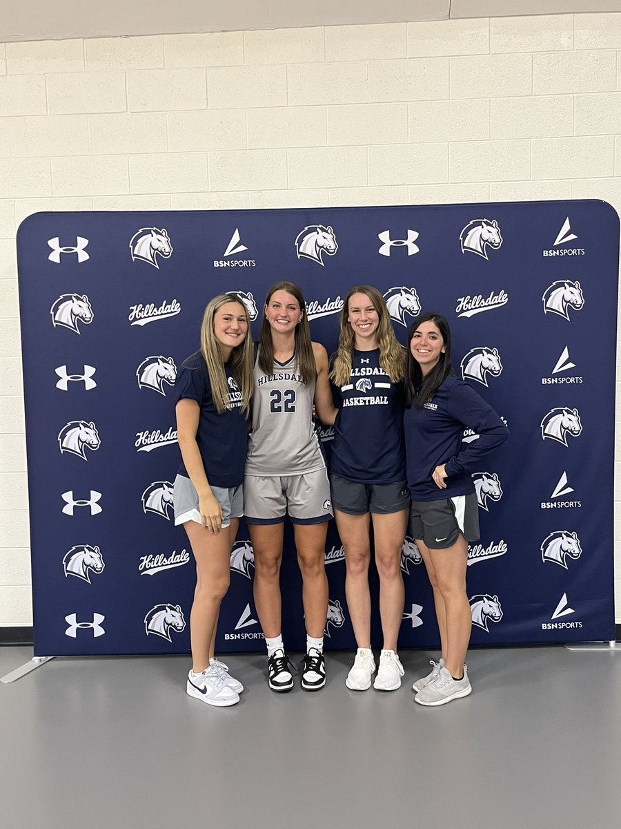 Ellie_Bruce15's tweet photo. Thank you @briebrennan22 , @litwillermorgan, and @CoachAbbey14 for an amazing visit today! Loved getting to see the campus! https://t.co/nyOId4QzX4