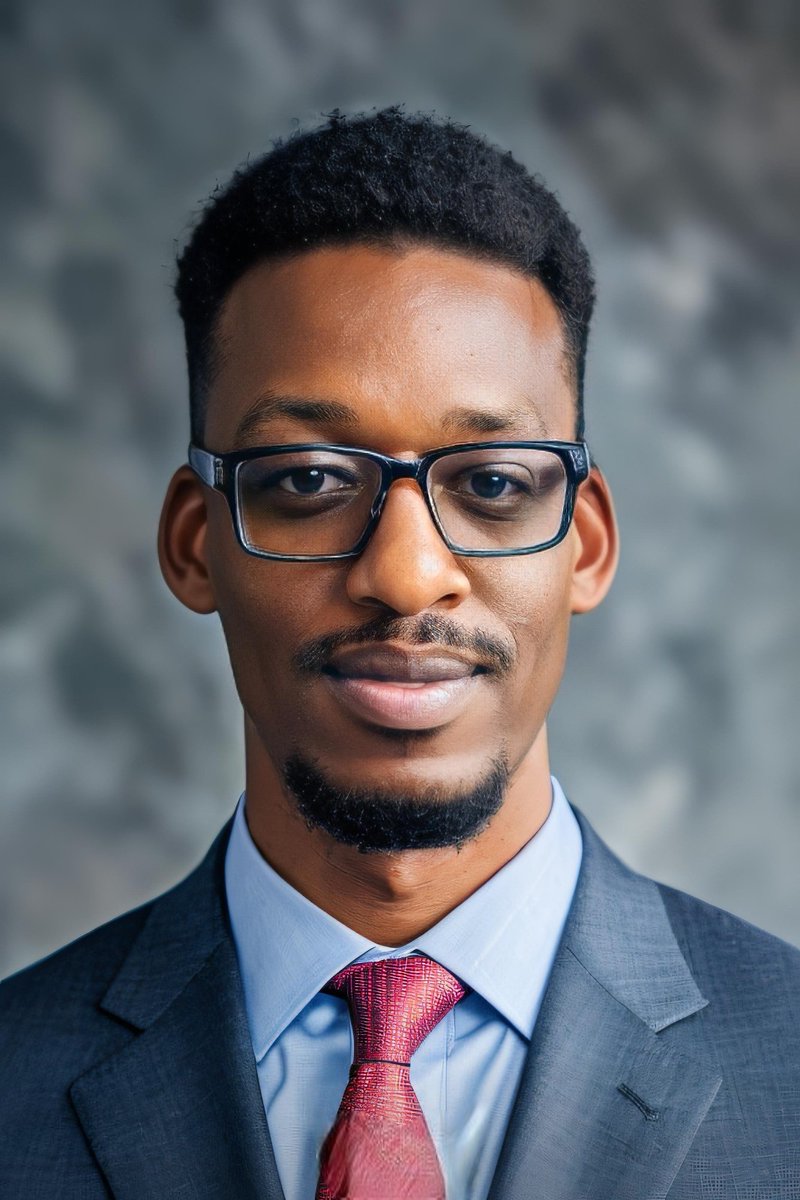 IAMBrafter's tweet image. Harnessing the power of AI, you can now update your headshots effortlessly and save $300! 😲💸

 #AIHeadshots #ProfessionalImage #SaveMoney #GameChanger #CareerBoost