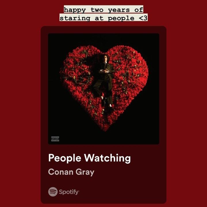 comfortcgray's tweet photo. TWO YEARS OF PEOPLE WATCHING https://t.co/mv7VKbSEiJ