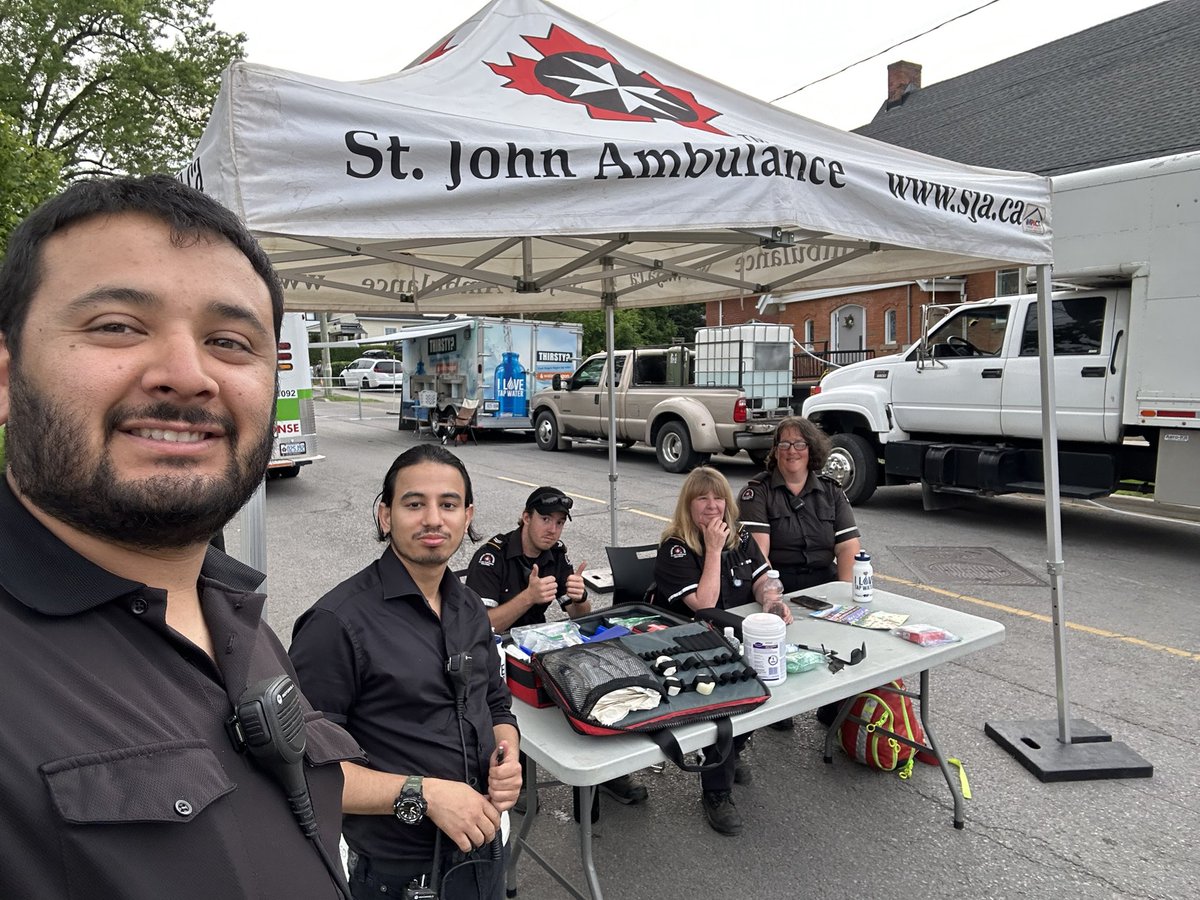 Today our members are out at Pelham Summer fest come out and visit us! #volunteers, #sja, <a href="/SJA_Canada/">SJA Canada</a>, <a href="/SJA_in_Niagara/">SJA Niagara</a>, <a href="/SJAOntario/">St.John Ambulance ON</a>