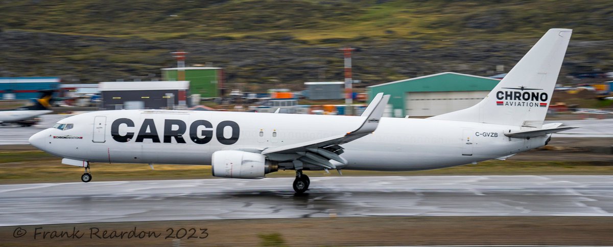 FrankReardon1's tweet photo. Spotted @ChronoAviation Boeing 737-8Q8(SF) #B738 in #Iqaluit #Nunavut landing on runway 34 #CGVZB on JUL.14.2023 #YFBSpotters #YFB #ArcticAviation #Cargo https://t.co/7uec69FFxm