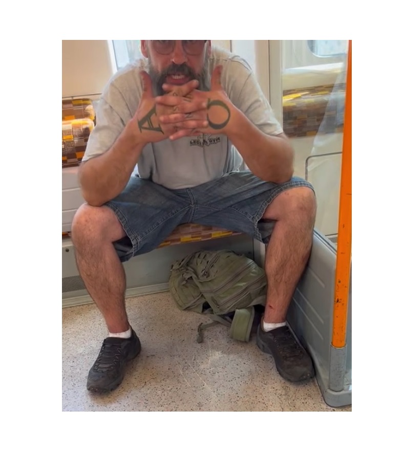 PoliceWantedUK's tweet photo. British Transport Police - Image released following hate crime at Stratford - London

For further details please follow the link:
https://t.co/NvwFRoKMpi https://t.co/PIvv8jVVs6